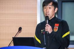 开云下载-包含球队主帅荣膺最佳教练，领导球队击败对手的词条