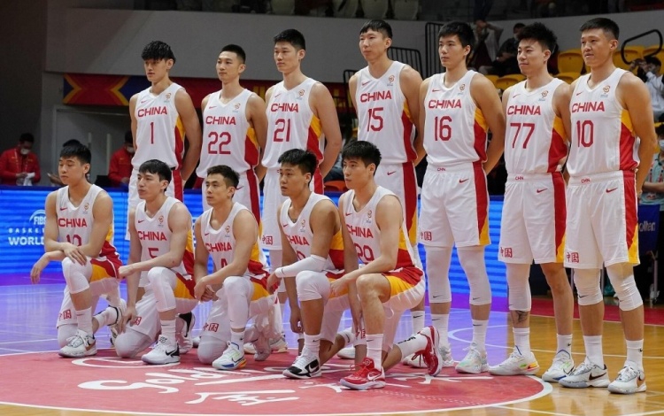 云南男篮新科班底发威，迎来新的篮球格局