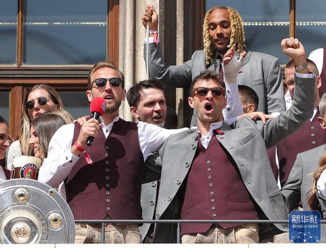 拜仁慕尼黑球队冲击冠军，力争佳绩的简单介绍