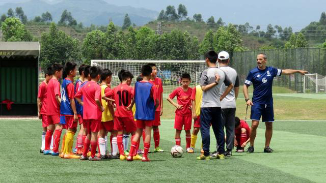 鹰队新赛季前景辉煌,球员表现出色的简单介绍 鹰队新赛季前景辉煌,球员表现出色的简单介绍