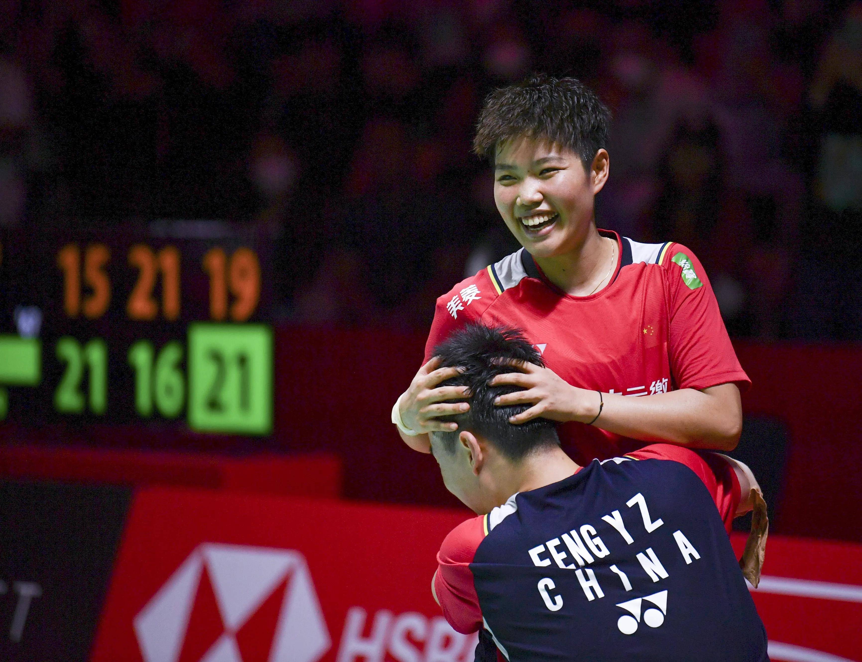 马来西亚羽毛球队险胜日本羽毛球队，阿尔瓦雷斯操刀奇招英雄翻盘峡谷大战八强赛，让粉丝疯狂欢呼的简单介绍