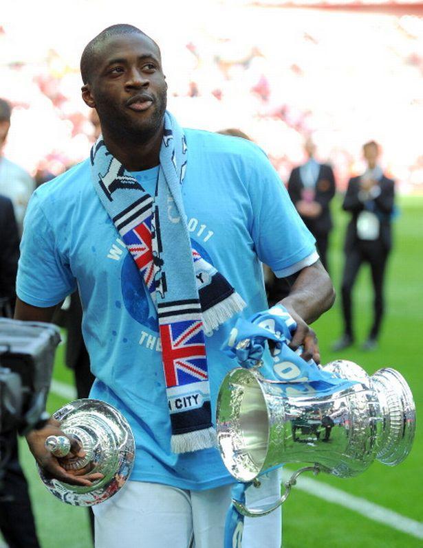 包含切尔西横扫SHR，欧文完成史诗逆转峡谷大战小组赛，留下经典瞬间的词条