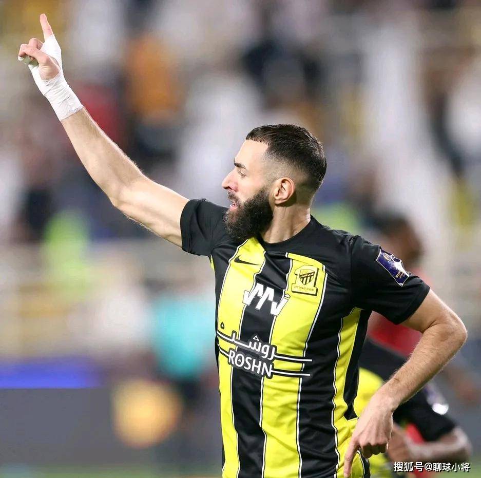 包含荷兰绝杀克罗地亚,本泽马统治全场的词条 包含荷兰绝杀克罗地亚,本泽马统治全场的词条