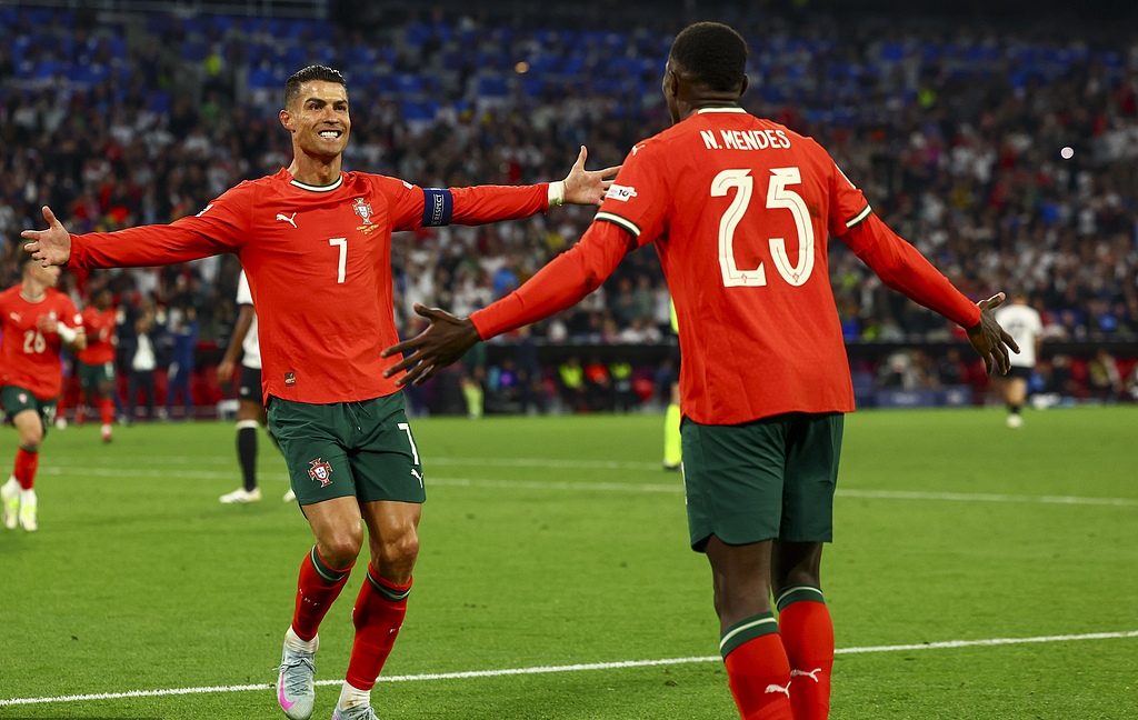 德国队翻盘葡萄牙队，奥恰洛夫高光表现